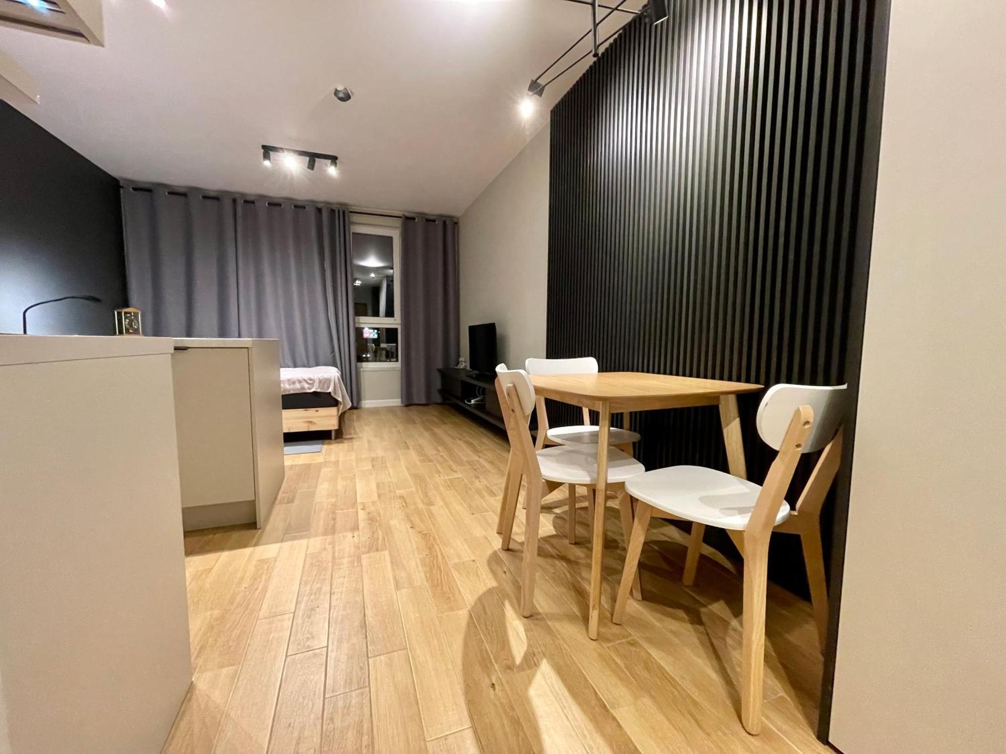 Time&House Pileckiego Przy Centrum Onkologi I Klinice Novum Apartament Na Wylacznosc Pokoj,Sypialnia,Lozko, Lazienka,Kuchnia Apartman Varsó Kültér fotó